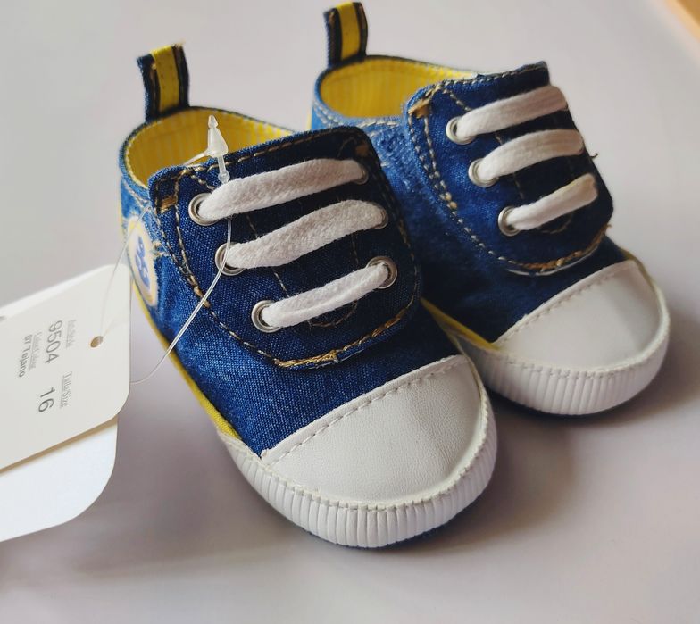 Sapatos e sandálias bebé