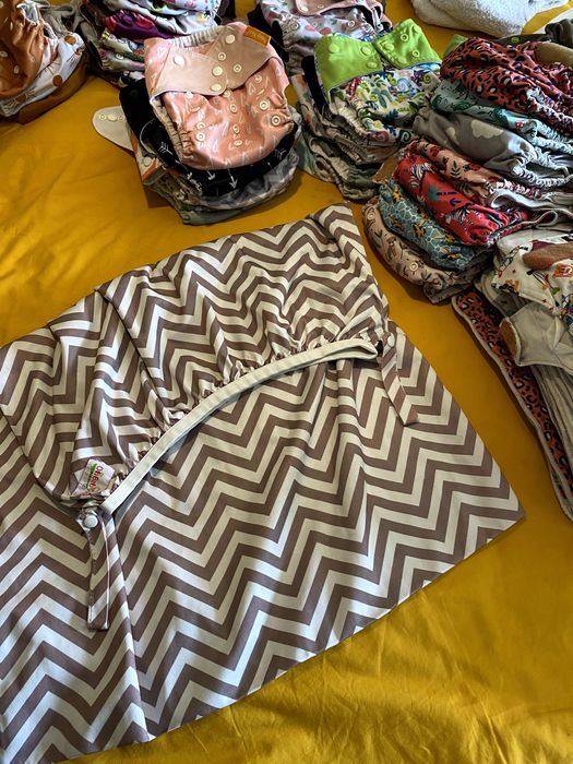 Mega Lote Fraldas de Pano Reutilizáveis (Bambino Mio, Petit Lulu, Elinfant) + Acessórios