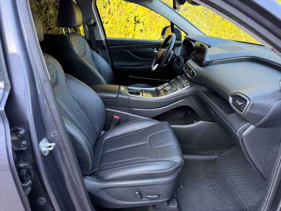 Hyundai Santa Fe 2022 року