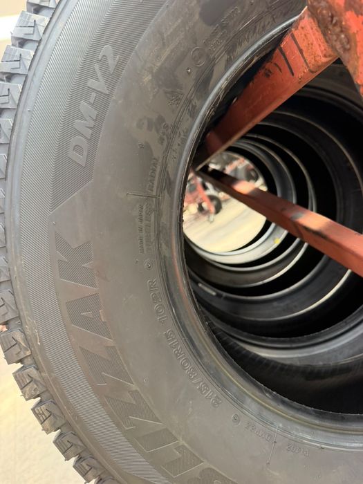 215/80/15 102R Bridgestone Blizzak DM-V2 3021 рік