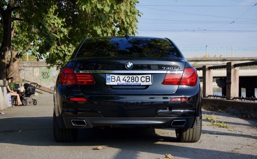 BMW 740 long M Sport Package 2015