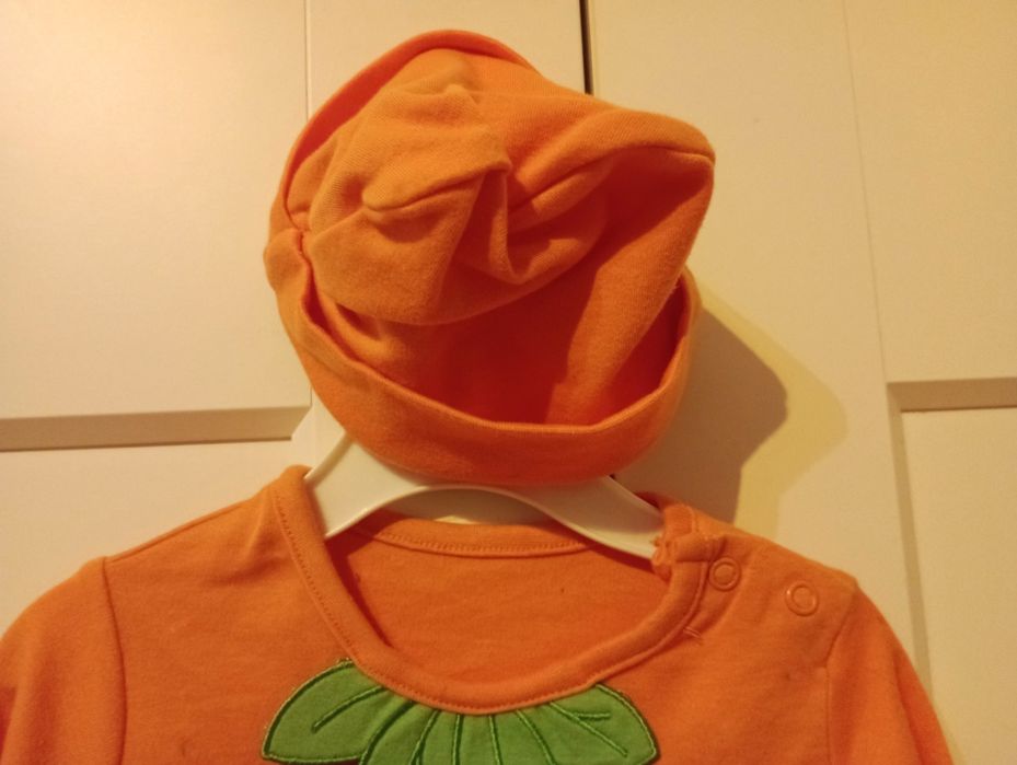 Śpiochy niemowlęce + czapka Dynia rozmiar First Size George NOWE  z me