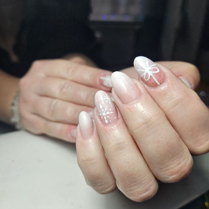 Modelka na paznokcie