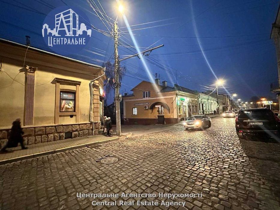 Продаж фасадно-кутового приміщення