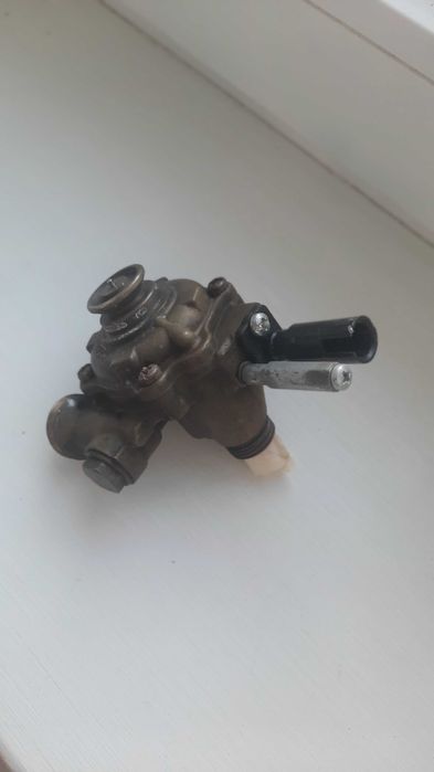 Водяний блок редуктор регулятор Юнкерс Junkers w275 wR250 350 wr11 14