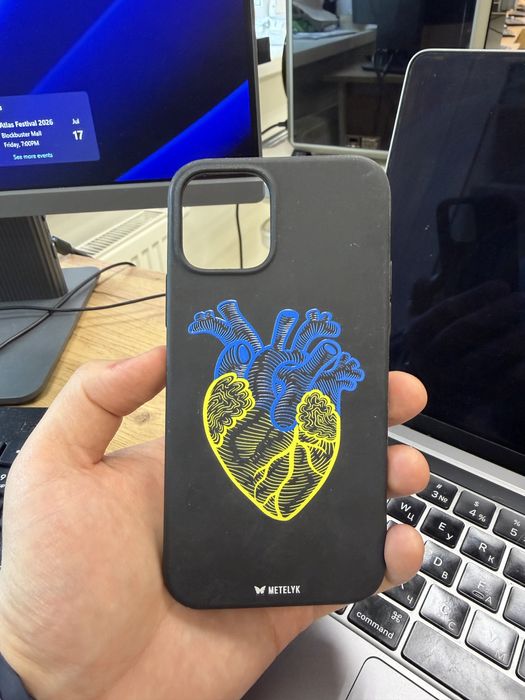 Силіконовий чохол для iPhone 12/12 Pro