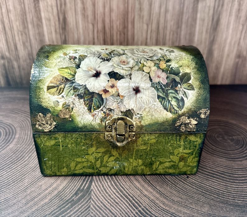 Drewniana szkatułka/kuferek  boho Floral decoupage hand made