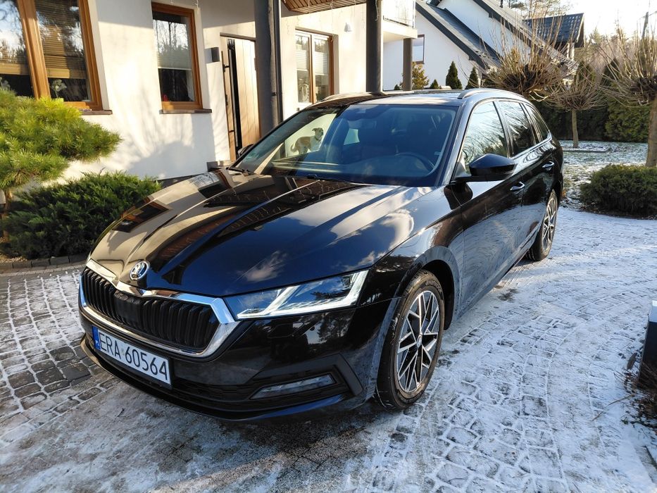 Skoda octavia 2.0 tdi manual,full led,virtual,radary