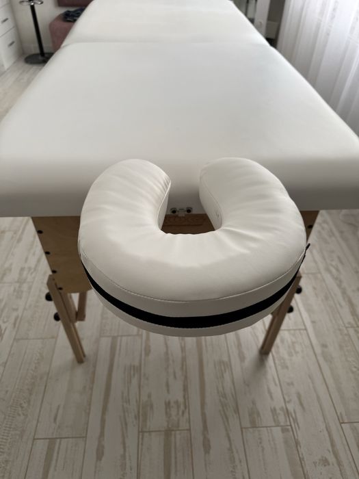 Масажний стіл ,кушетка