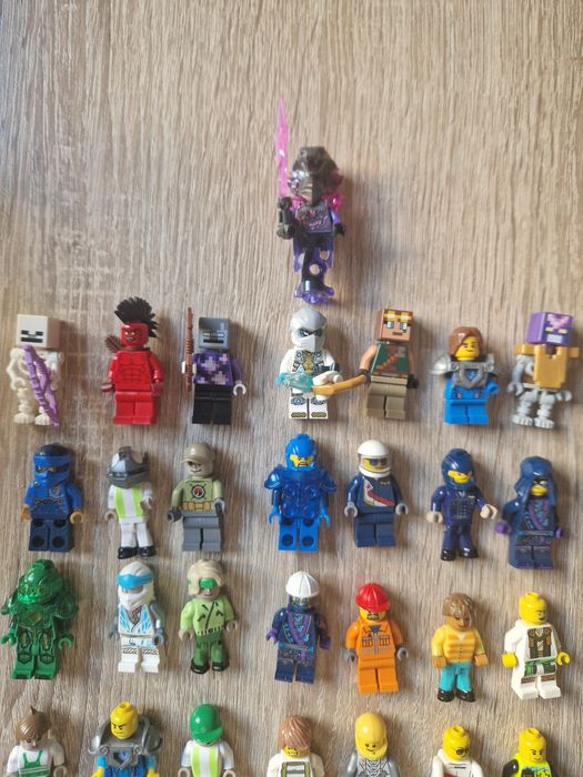 Figurki lego mix 30 szt