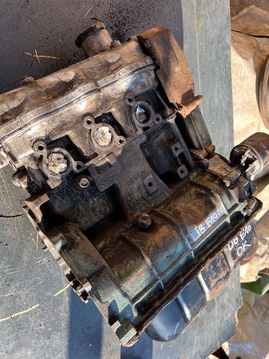 Słup silnika subaru libero e10 1.0b sprawny