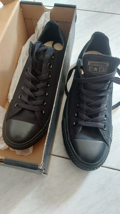 Ténis.  Novos. Converse All Star