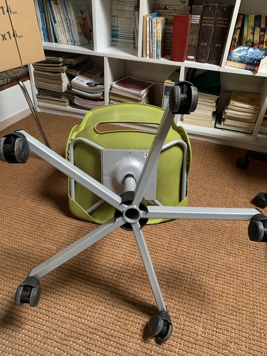 Cadeira Ikea modelo Snille