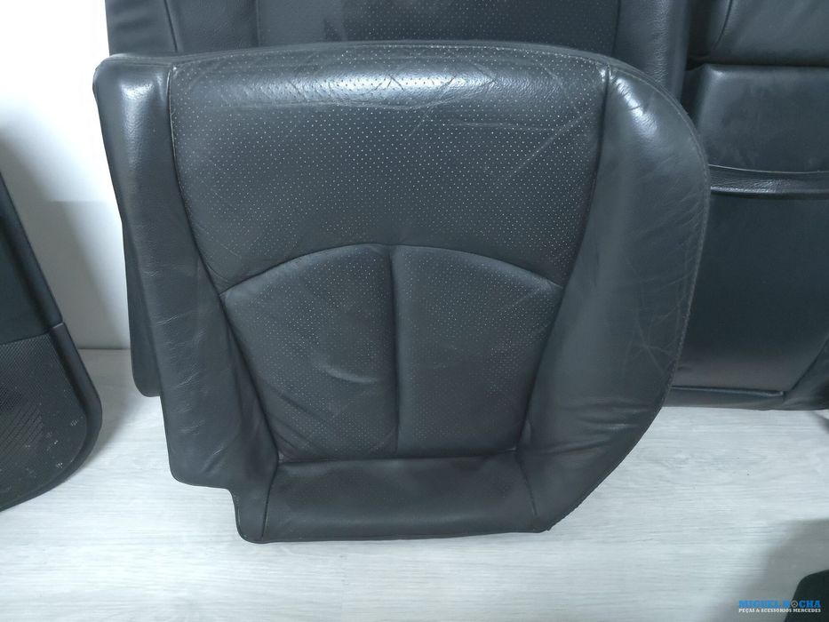 Conjunto de bancos e quartelas couro  com airbag Mercedes W211 Sedan