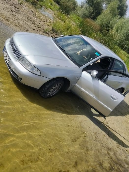 Ауді А4 В5 Чернігів