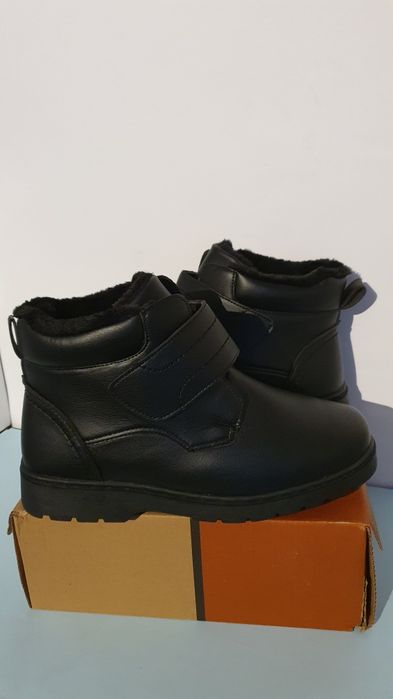 Buty nowe męskie zimowe ocieplane w rozmiarze 44