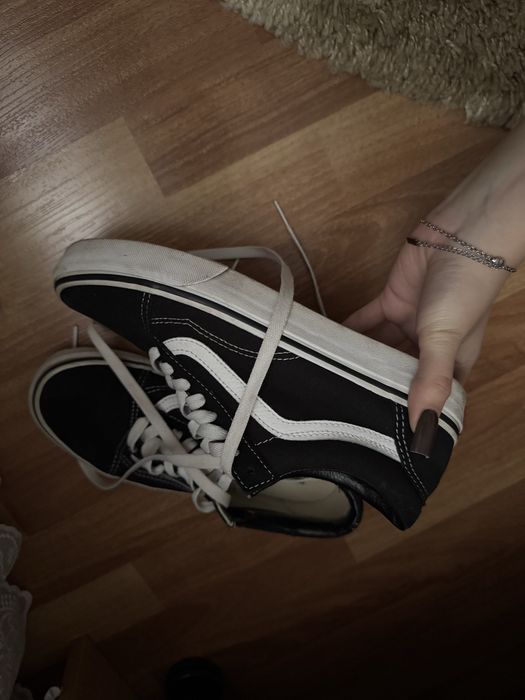 vans old skoollll