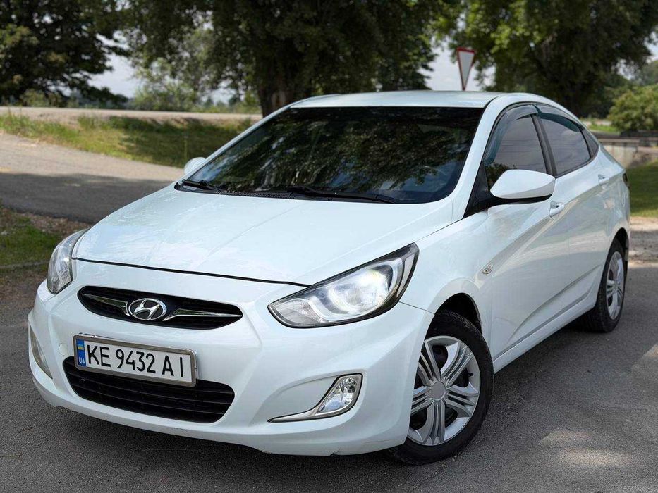Продам Hyundai Accent 2011 на Автомате