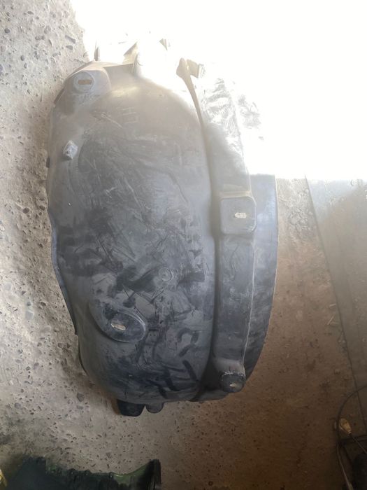 Передні підкрилки мерседес ML163 2.7cdi