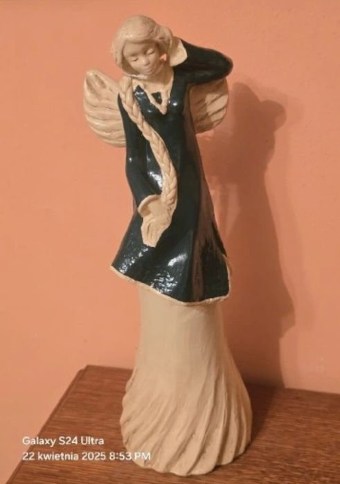 Piękna ceramiczna figurka kolekcjonerska kobiata ANIOŁ hand made.