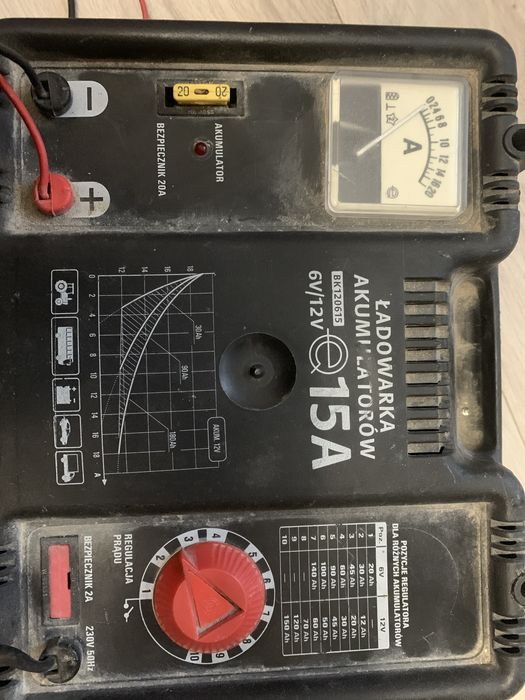 Зарядний пристрій для акумулятора.