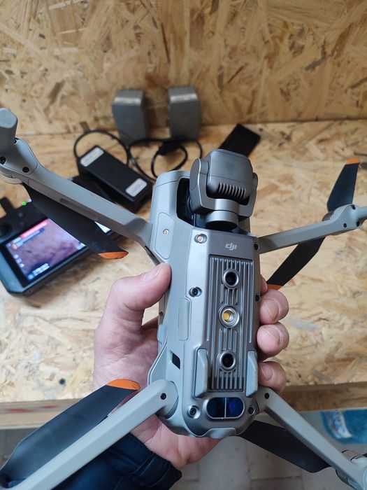 Квадрокоптер DJ Air 2S дрон