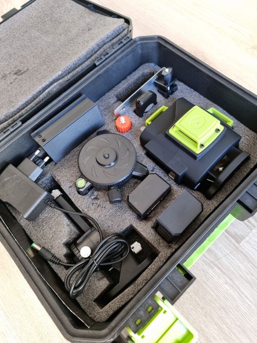 Nível laser 16 linhas com acessórios e caixa rígida