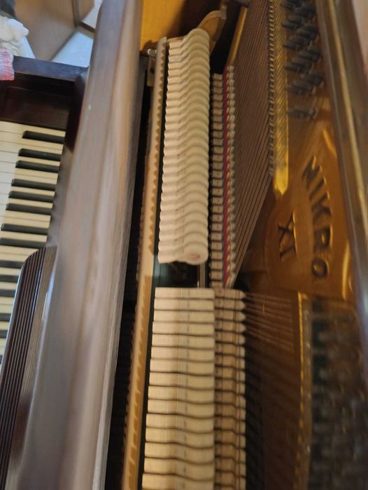 Pianino B. Sommerfeld