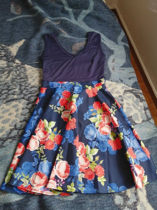 vestido novo floral com elasticidade