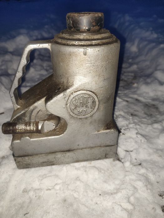 Podnośnik hydrauliczny 16 T Skamet