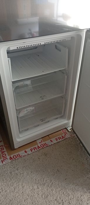 Combinado Hotpoint Ariston em bom estado
