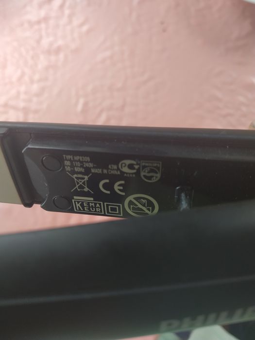 Вирівнювач новий для волосся PHILIPS