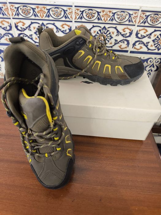 Tenis de Caminhada Berg Outdoor — Tam.39