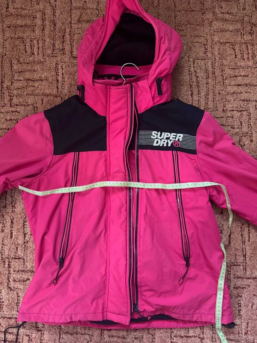 Рожева лижна жіноча куртка SuperDry