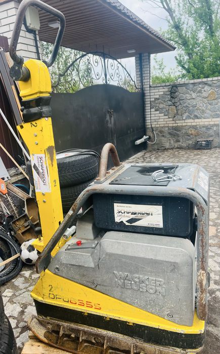 Машина для трамбовки грунту