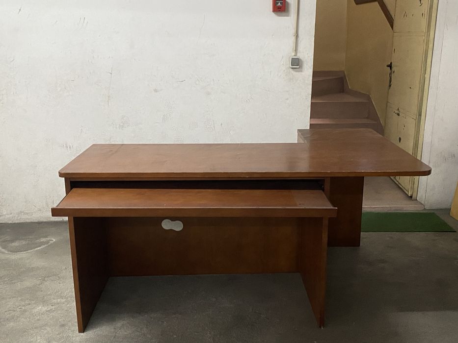 Secretaria em L com estante