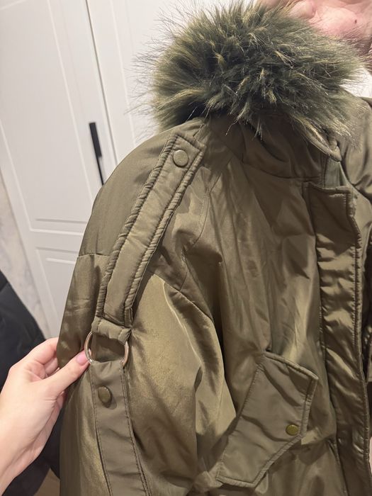 Зимова куртка жіноча