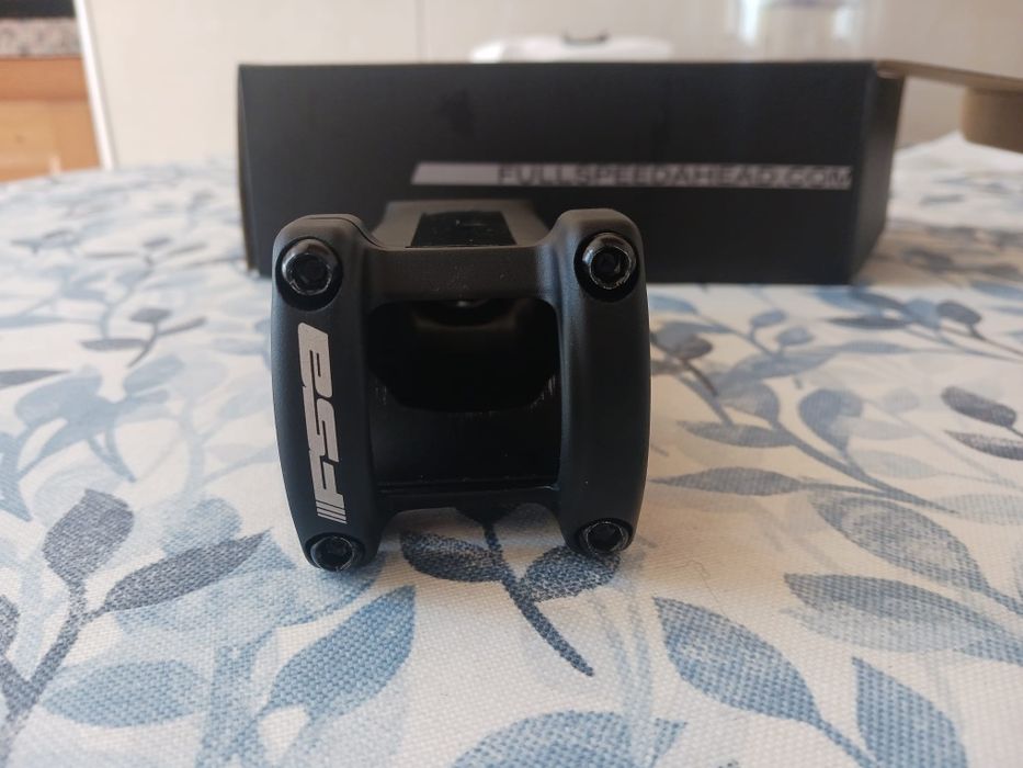 Avanço de Bicicleta marca  FSA, modelo SMR 100mm