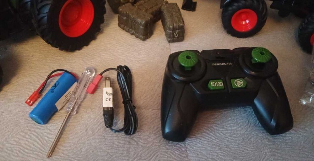 Traktor zabawka zdalnie sterowany