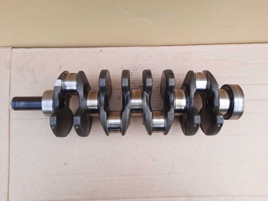 Коленвал hyundai H1 H200 Kia Sorento 2.5 crdi соренто колінчястий вал