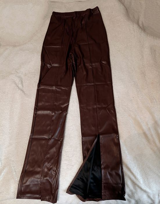 Штаны клёш эко-кожа шоколадного цвета брюки с разрезами