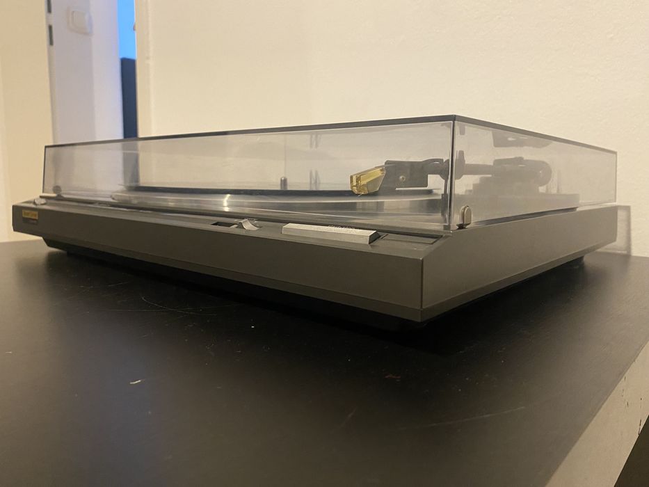 Вініловий програвач вініл Technics SL-D 310