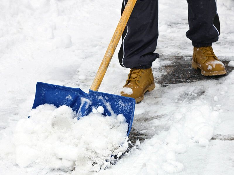 Odśniezanie/posypywanie piaskiem solą