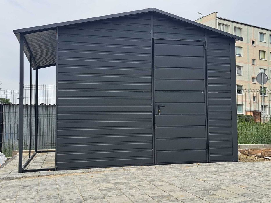 Nowoczesny Domek Ogrodowy z Lamelami