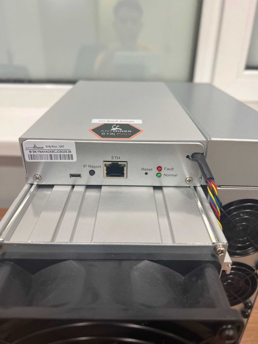 Кількість! Б/в Майнери Asic Bitmain Antminer S19j Pro+ 120 Th 3450 Вт