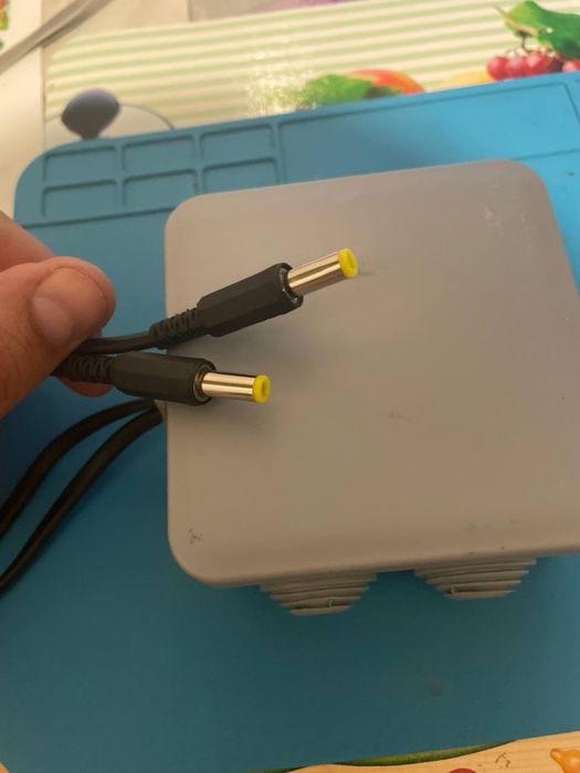 Продам ИБП для роутера без света, электричества 9 и 12 вольт