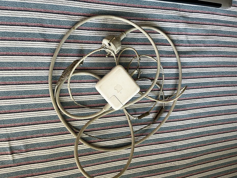 MacBook Air 13 cali początek 2014 - pierwsza właścicielka