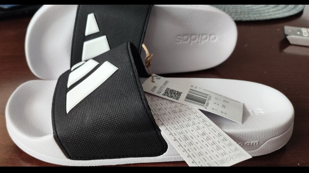 Klapki Adidas rozmiar 37