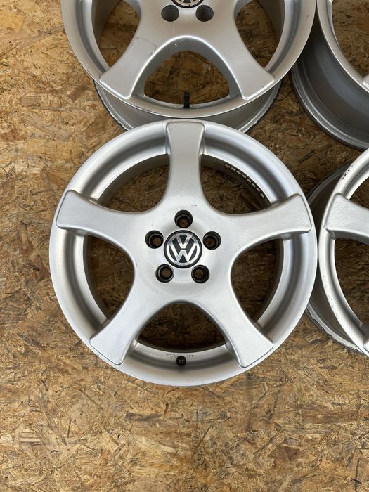 Диски5/100  R16 ET42  ЦО(діа)57.1 титани диски