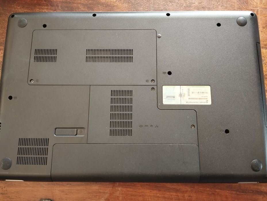 Laptop  HP  duży